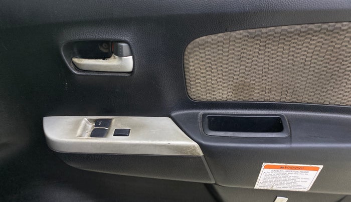 2014 Maruti Wagon R 1.0 LXI CNG, CNG, Manual, 78,033 km, Driver Side Door Panels Control