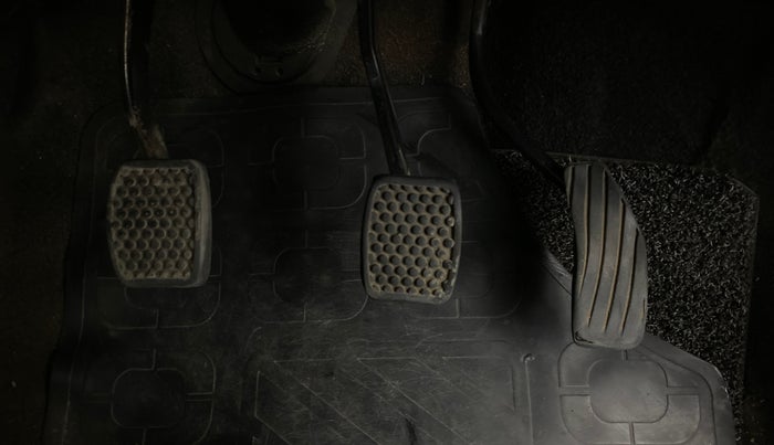 2014 Maruti Wagon R 1.0 LXI CNG, CNG, Manual, 78,033 km, Pedals