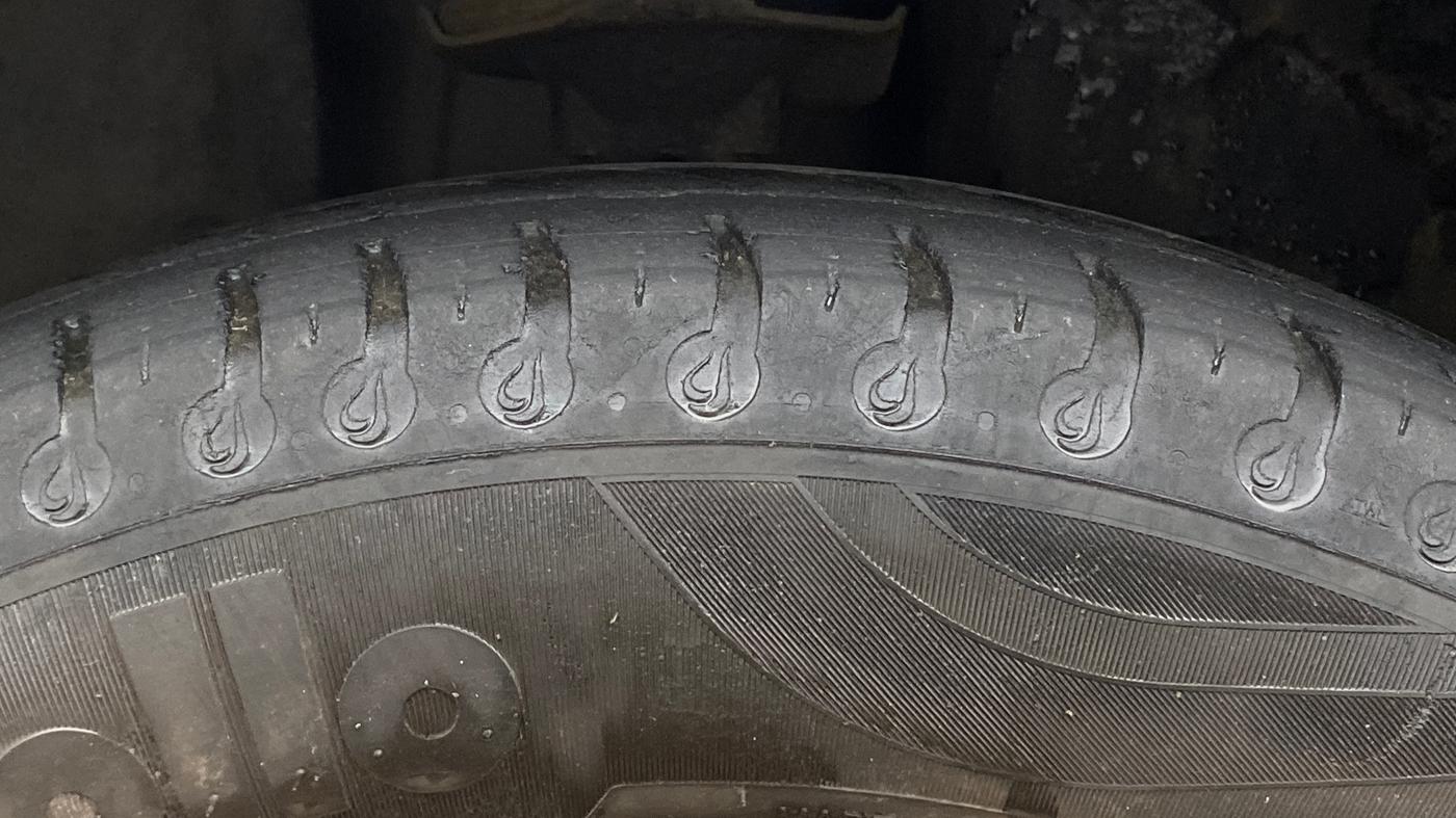 2022 Renault Kwid RXT 0.8, Petrol, Manual, 40,371 km, Left Front Tyre Tread