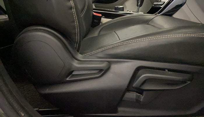 2023 Tata NEXON XZA PLUS DIESEL, Diesel, Automatic, 31,990 km, Driver Side Adjustment Panel