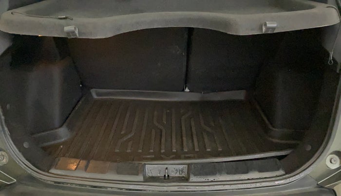 2023 Tata NEXON XZA PLUS DIESEL, Diesel, Automatic, 31,990 km, Boot Inside