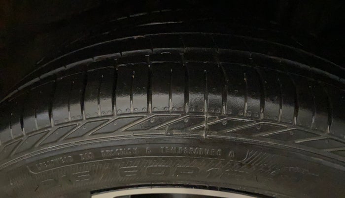 2023 Tata NEXON XZA PLUS DIESEL, Diesel, Automatic, 31,990 km, Left Rear Tyre Tread