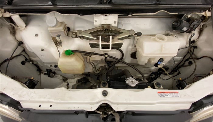 2012 Maruti Eeco 7 STR, Petrol, Manual, 31,741 km, Open Bonet