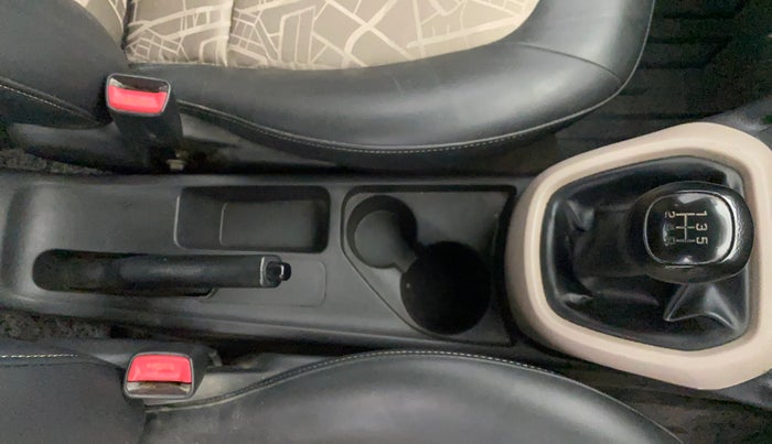 2016 Hyundai Grand i10 MAGNA 1.2 KAPPA VTVT, Petrol, Manual, 50,232 km, Gear Lever