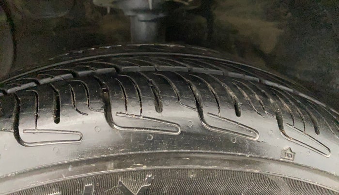 2016 Hyundai Grand i10 MAGNA 1.2 KAPPA VTVT, Petrol, Manual, 50,232 km, Left Front Tyre Tread