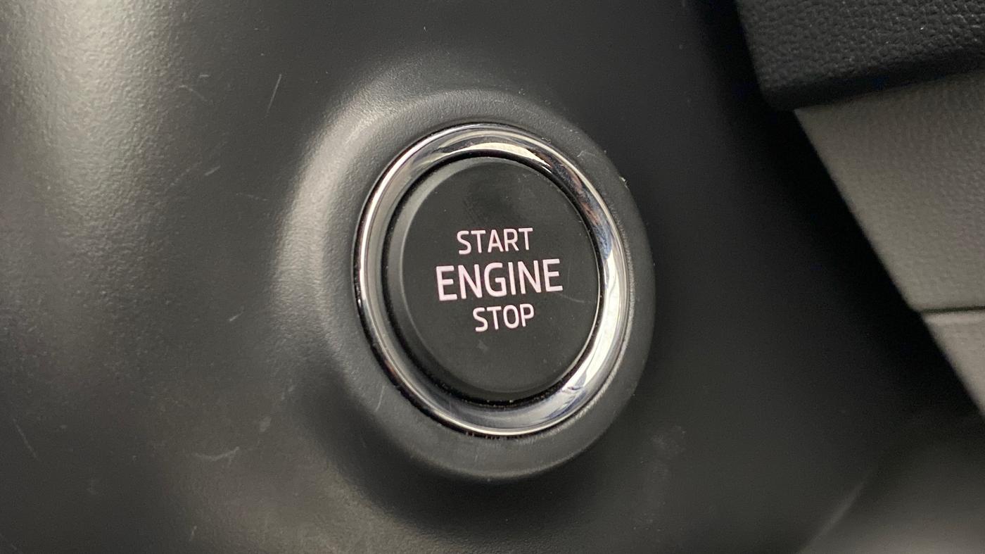 2021 Skoda KUSHAQ STYLE 1.5 TSI MT, Petrol, Manual, 10,928 km, Keyless Start/ Stop Button