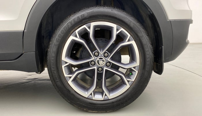 2021 Skoda KUSHAQ STYLE 1.5 TSI MT, Petrol, Manual, 10,928 km, Left Rear Wheel