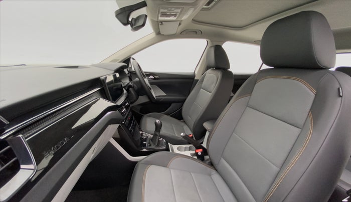 2021 Skoda KUSHAQ STYLE 1.5 TSI MT, Petrol, Manual, 10,928 km, Right Side Front Door Cabin