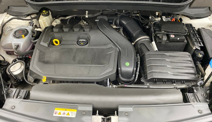 2021 Skoda KUSHAQ STYLE 1.5 TSI MT, Petrol, Manual, 10,928 km, Open Bonet