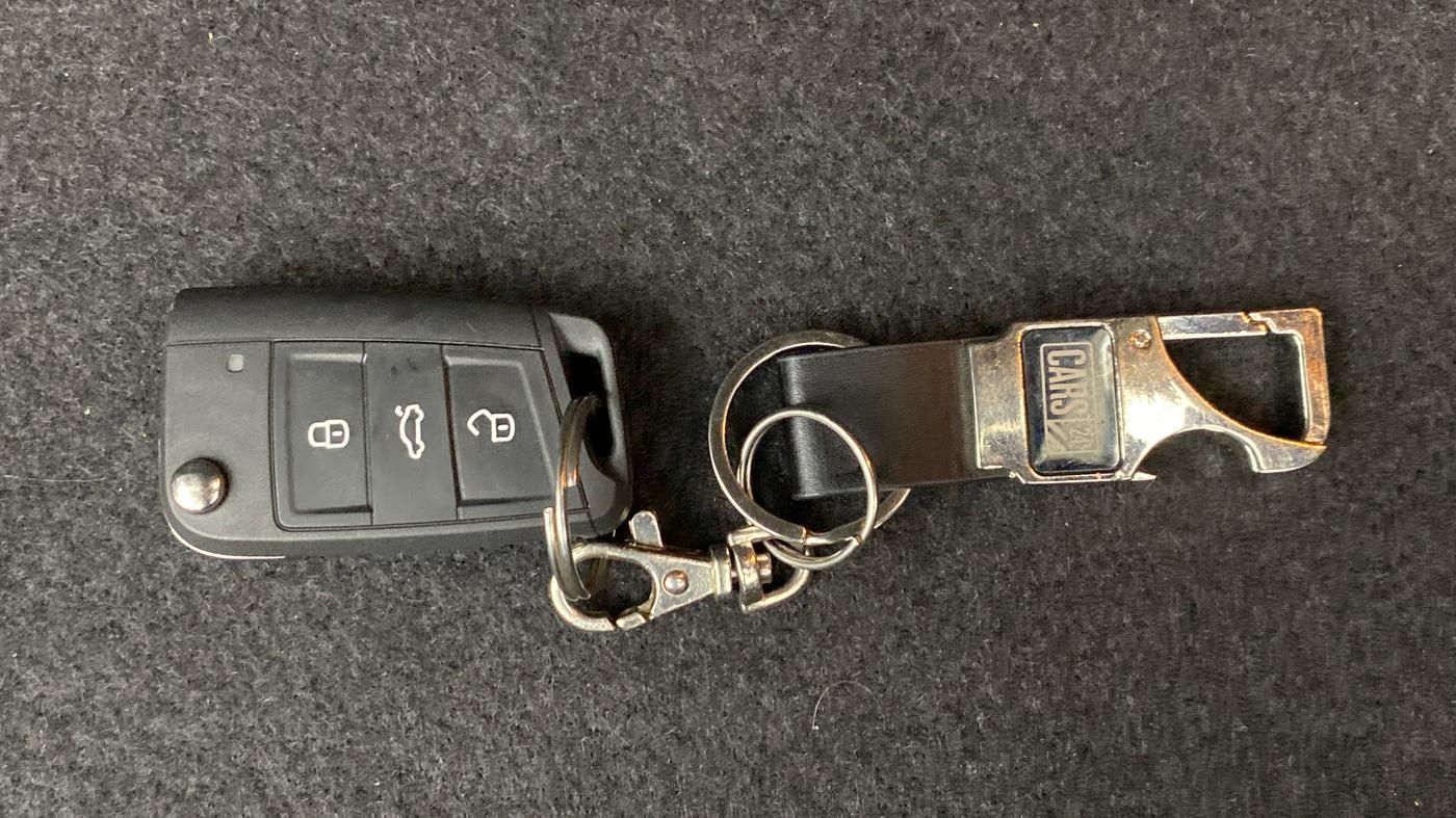 2021 Skoda KUSHAQ STYLE 1.5 TSI MT, Petrol, Manual, 10,928 km, Key Close Up