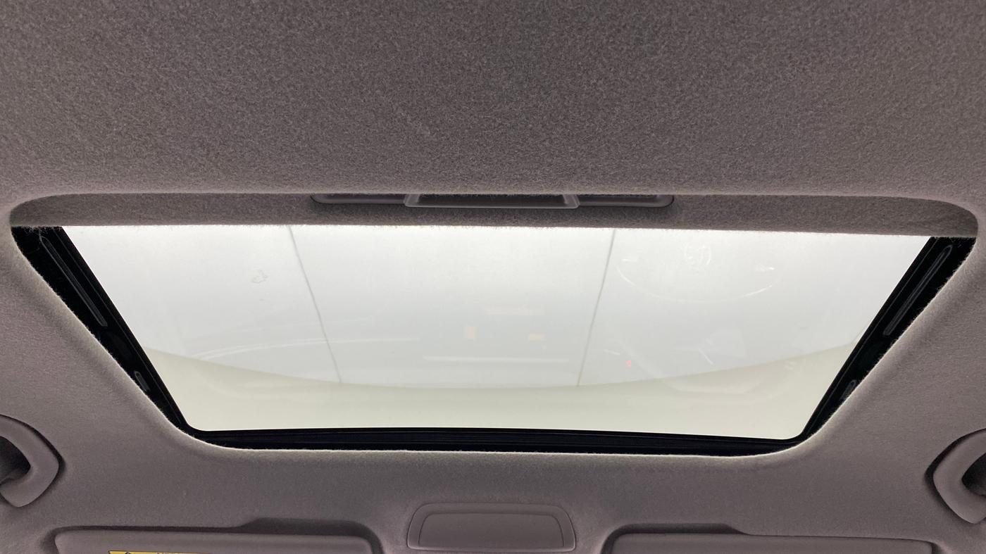 2021 Skoda KUSHAQ STYLE 1.5 TSI MT, Petrol, Manual, 10,928 km, Moonroof/ Sunroof
