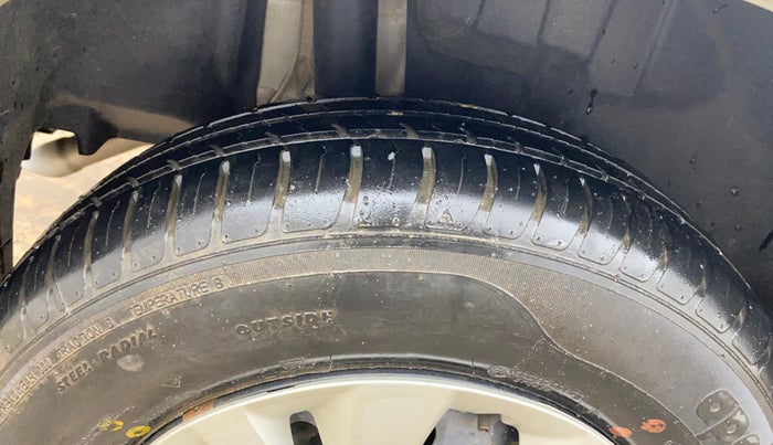 2020 Maruti Swift VXI, Petrol, Manual, 11,590 km, Right Rear Tyre Tread