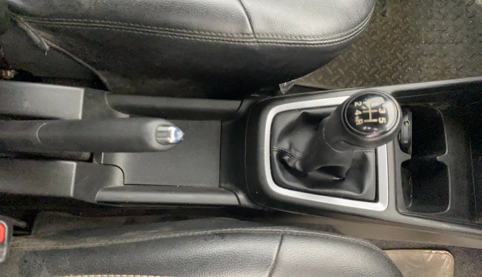 2020 Maruti Swift VXI, Petrol, Manual, 11,590 km, Gear Lever