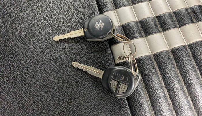 2020 Maruti Swift VXI, Petrol, Manual, 11,590 km, Key Close Up