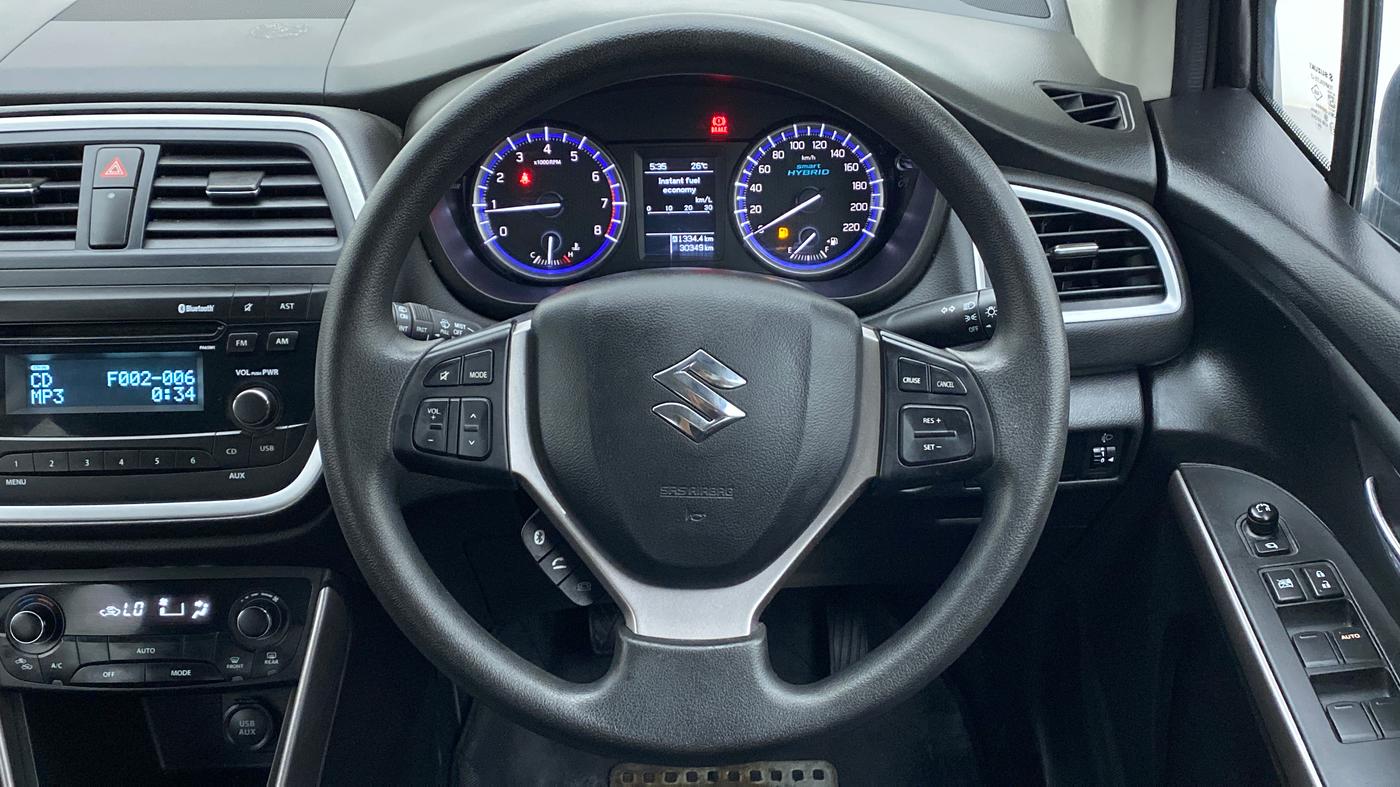 2020 Maruti S Cross DELTA SHVS PETROL, Petrol, Manual, 30,385 km, Steering Wheel Close Up