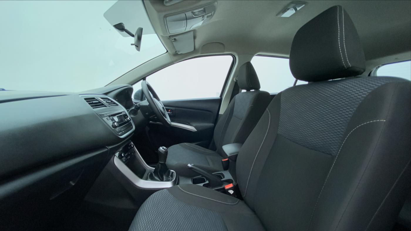 2020 Maruti S Cross DELTA SHVS PETROL, Petrol, Manual, 30,385 km, Right Side Front Door Cabin