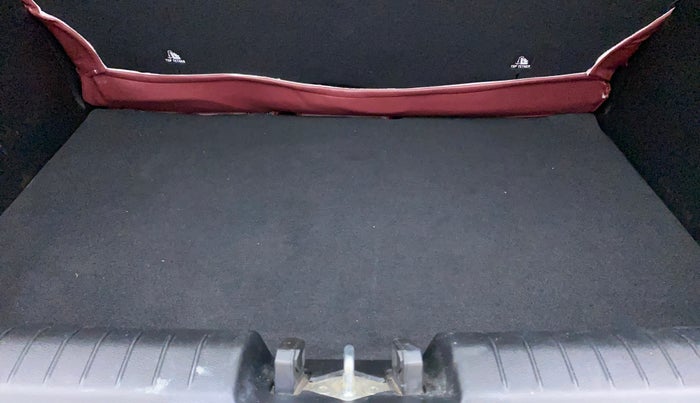 2021 Hyundai VENUE E 1.2, Petrol, Manual, 10,335 km, Boot Inside