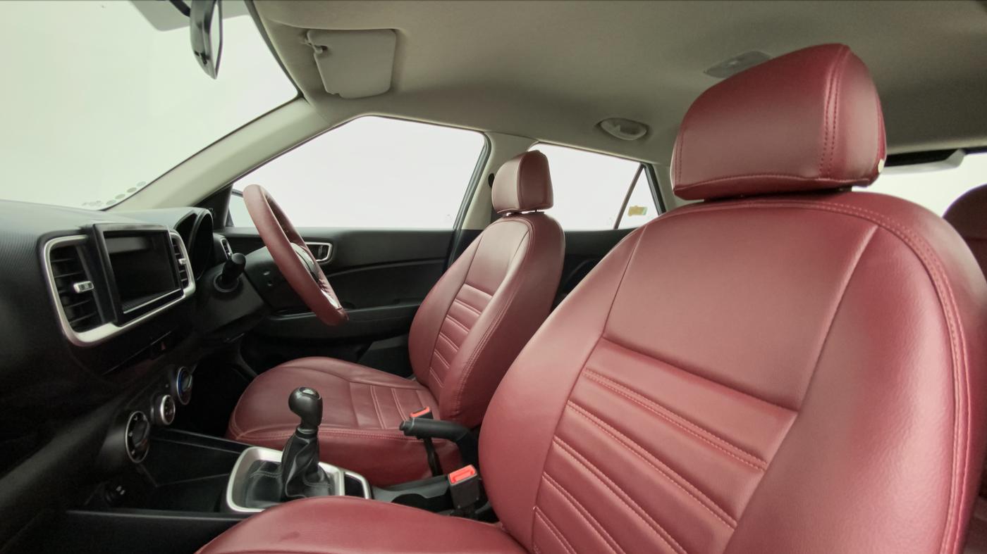 2021 Hyundai VENUE E 1.2, Petrol, Manual, 10,335 km, Right Side Front Door Cabin