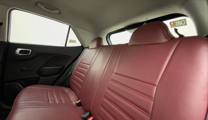 2021 Hyundai VENUE E 1.2, Petrol, Manual, 10,335 km, Right Side Rear Door Cabin