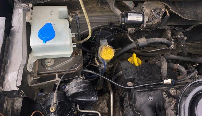 2018 Renault Kwid RXT 1.0 (O), Petrol, Manual, 76,789 km, Engine View - Right