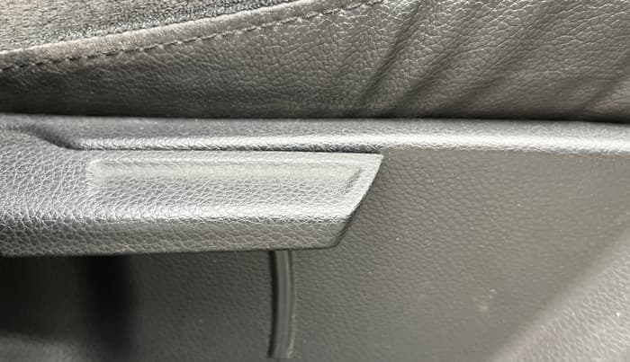 2020 KIA SONET HTK PLUS 1.5 AT, Diesel, Automatic, 66,516 km, Driver Side Adjustment Panel