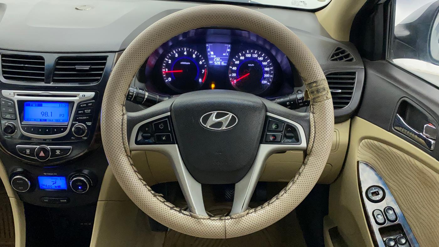 2013 Hyundai Verna FLUIDIC 1.6 VTVT EX, CNG, Manual, 92,816 km, Steering Wheel Close Up