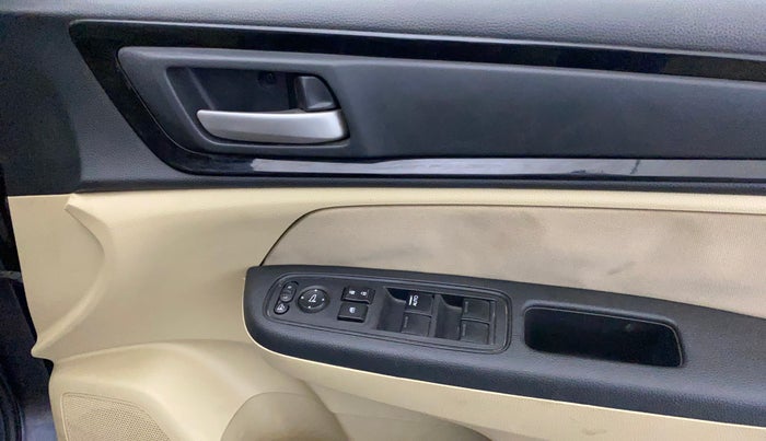 2019 Honda Amaze 1.2L I-VTEC S, Petrol, Manual, 71,278 km, Driver Side Door Panels Control