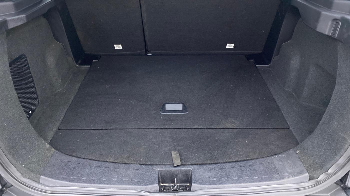 2022 Tata Harrier XZA+ DARK EDITION, Diesel, Automatic, 35,957 km, Boot Inside