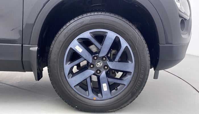 2022 Tata Harrier XZA+ DARK EDITION, Diesel, Automatic, 35,957 km, Right Front Wheel