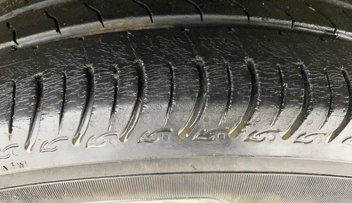 2021 Maruti S PRESSO VXI+, Petrol, Manual, 32,379 km, Right Front Tyre Tread