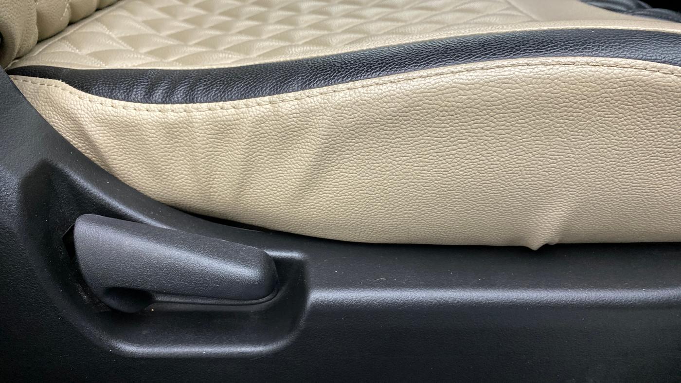2018 Maruti Wagon R 1.0 VXI, Petrol, Manual, 38,304 km, Driver Side Adjustment Panel