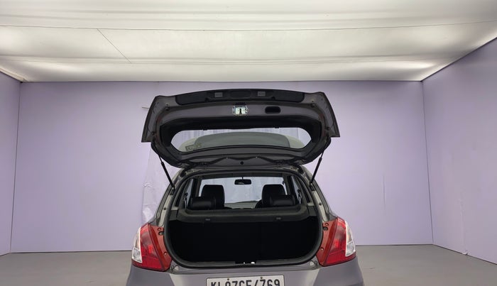 2016 Maruti Swift LXI (O), Petrol, Manual, 62,489 km, Boot Door Open