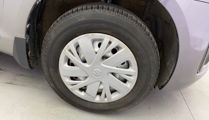 2016 Maruti Swift LXI (O), Petrol, Manual, 62,489 km, Right Front Wheel