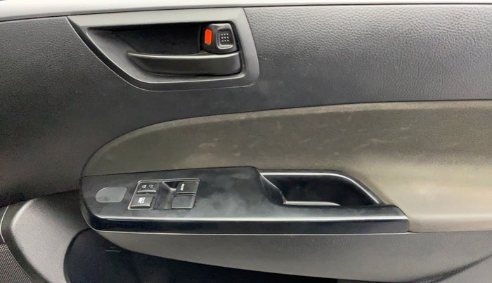 2016 Maruti Swift LXI (O), Petrol, Manual, 62,489 km, Driver Side Door Panels Control