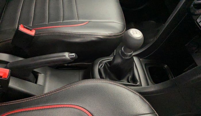 2016 Maruti Swift LXI (O), Petrol, Manual, 62,489 km, Gear Lever