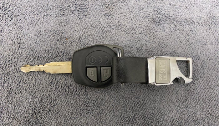 2017 Maruti Dzire VXI, Petrol, Manual, 52,020 km, Key Close Up