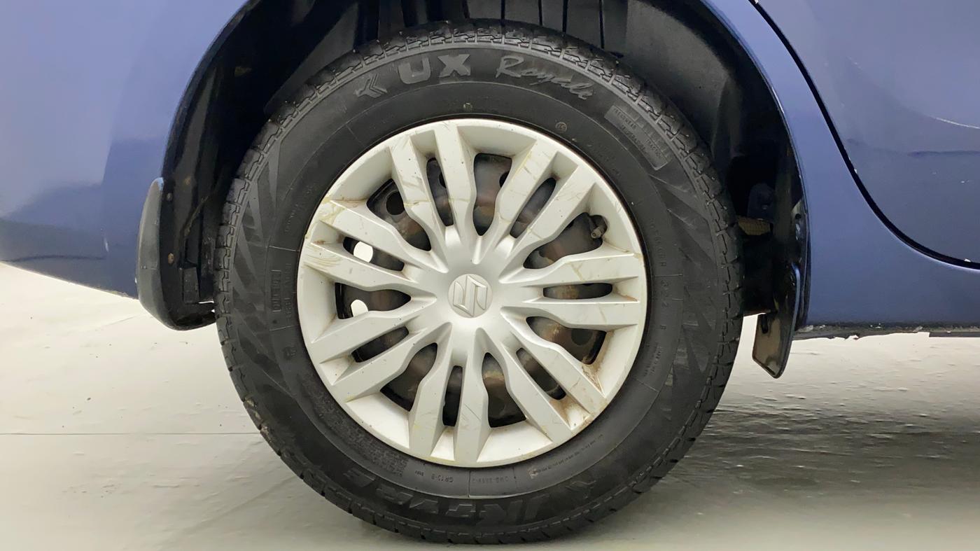 2017 Maruti Dzire VXI, Petrol, Manual, 52,020 km, Right Rear Wheel