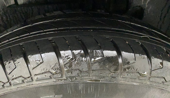 2017 Maruti Dzire VXI, Petrol, Manual, 52,020 km, Left Rear Tyre Tread