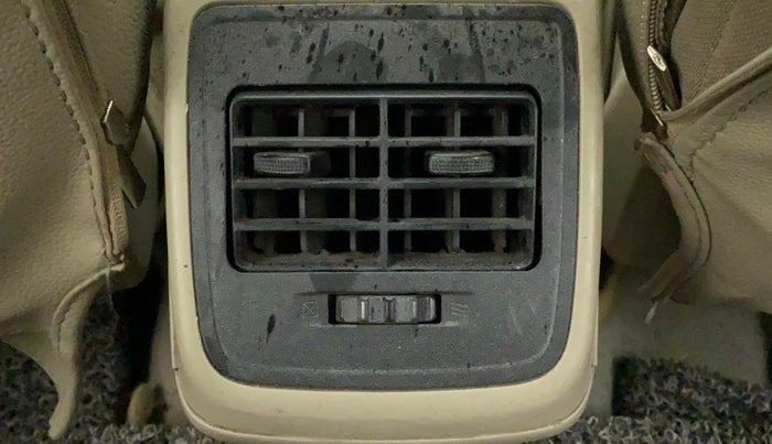 2017 Maruti Dzire VXI, Petrol, Manual, 52,020 km, Rear AC Vents