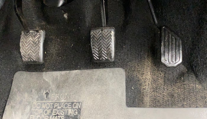 2012 Toyota Etios Liva G, Petrol, Manual, 28,205 km, Pedals