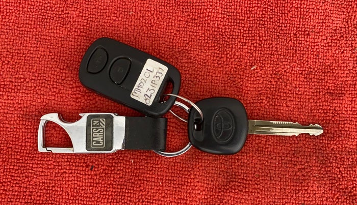 2012 Toyota Etios Liva G, Petrol, Manual, 28,205 km, Key Close Up