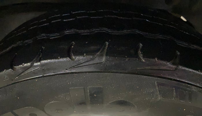 2022 Mahindra BOLERO NEO N 4, Diesel, Manual, 1,02,930 km, Left Rear Tyre Tread