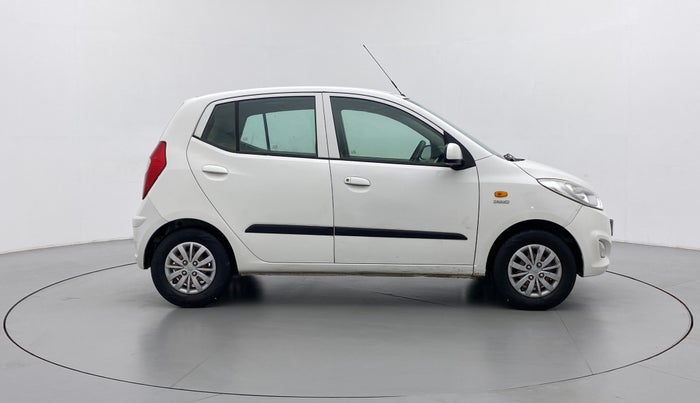 2016 Hyundai i10 SPORTZ 1.1 IRDE2, Petrol, Manual, 77,695 km, Right Side View