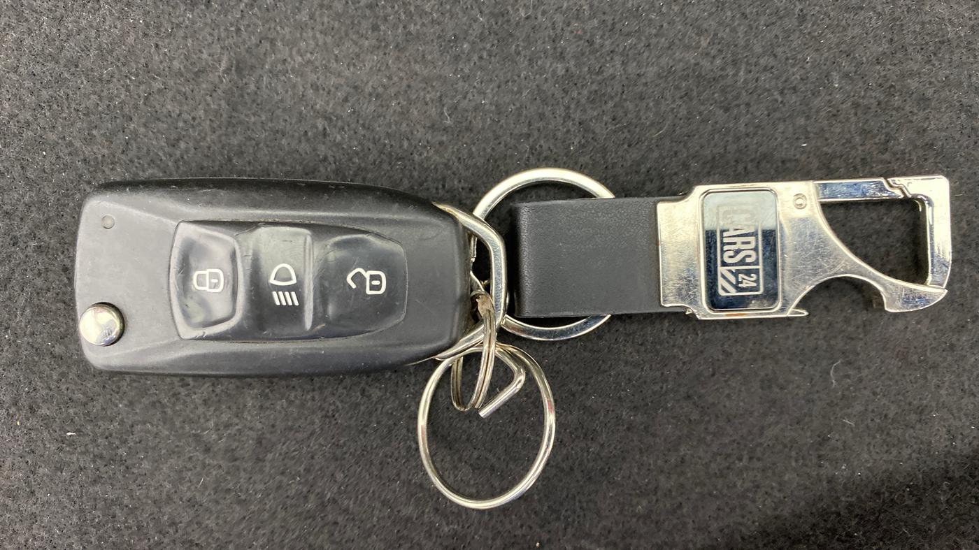 2015 Tata Bolt XT REVOTRON, Petrol, Manual, 37,485 km, Key Close Up