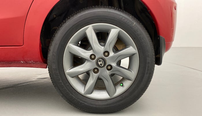 2015 Tata Bolt XT REVOTRON, Petrol, Manual, 37,485 km, Left Rear Wheel