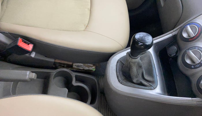 2016 Hyundai i10 MAGNA 1.1, Petrol, Manual, 57,646 km, Gear Lever