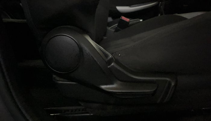 2018 Maruti Baleno DELTA PETROL 1.2, Petrol, Manual, 50,233 km, Driver Side Adjustment Panel