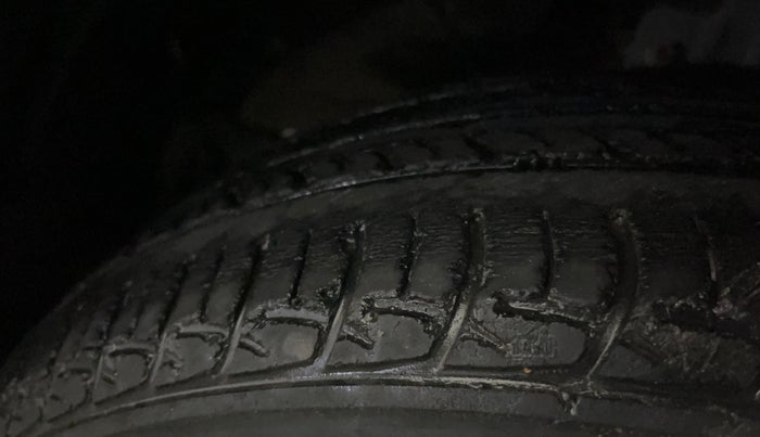 2018 Maruti Baleno DELTA PETROL 1.2, Petrol, Manual, 50,233 km, Left Front Tyre Tread