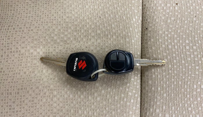 2014 Maruti Swift Dzire VXI, Petrol, Manual, 1,17,461 km, Key Close Up