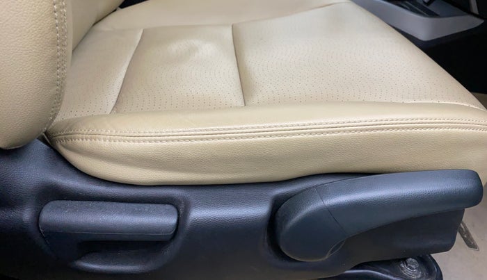 2018 Honda City 1.5L I-VTEC VX, Petrol, Manual, 39,639 km, Driver Side Adjustment Panel